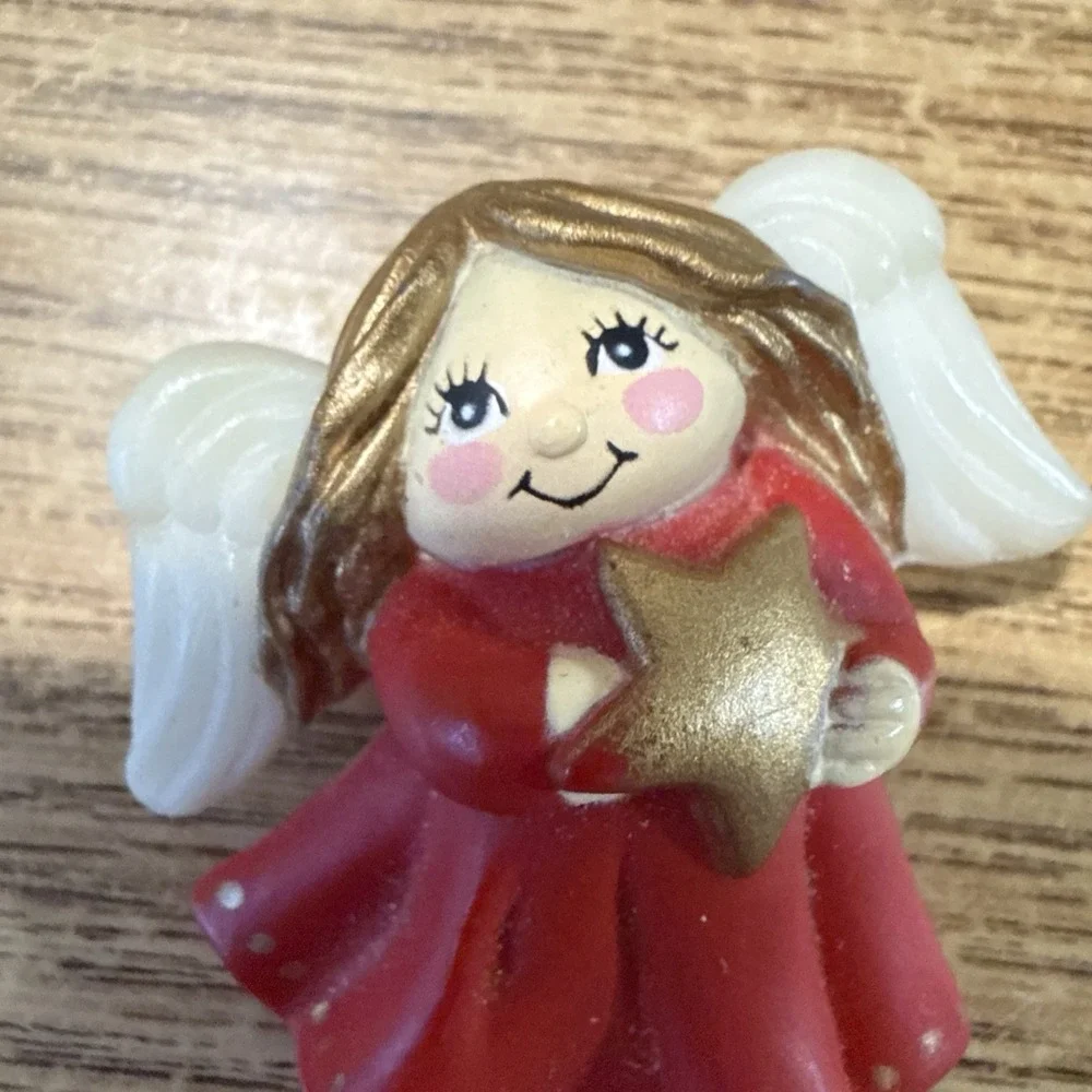 Fun World PIN Christmas Vintage ANGEL Gold Star  1980s Holiday Brooch